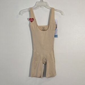 NWT Spanx Open Bust Shaping Bodysuit